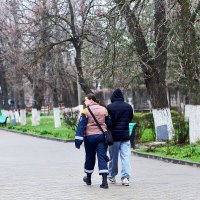 В парке :: Юрий Гайворонскiий В парке :: Юрий Гайворонскiий