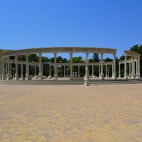 Керчь. Колоннада «Кольцо Вечности». :: Пётр Чернега