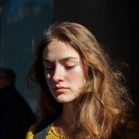 Весенний портрет девушки :: Лилия 