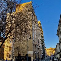 Солнечная улица :: Натали 