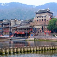 Переход на другую сторону реки :: Георгий А