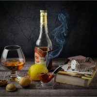 С трубкой... :: Алексей Мезенцев