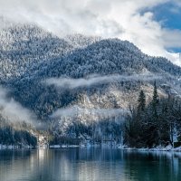 Озеро Рица. Абхазия. :: Дина Евсеева