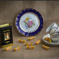 КОНФЕТНО-БУФЕТНЫЙ ЭТЮД. :: Александр Дмитриев