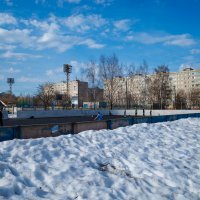 Тёплый весенний день  в городе :: Александр Синдерёв