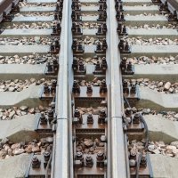 РЕЛЬСЫ, РЕЛЬСЯ. ШПАЛЫ, ШПАЛЫ... ГАЙКИ И БОЛТЫ :: Юрий Вовк