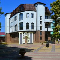 Керчь. Дом по ул. Ленина 13а. :: Пётр Чернега