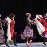 Танец горцев :: Мариша Тим