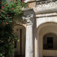 Камни древнего Херсонеса :: Леонид 