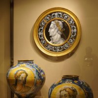 Медальон с изображением императора Тита / медь, эмаль, дерево / XVI век :: zavitok *