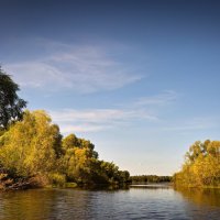 "Высокое небо над протокой. Сентябрь"© :: Владимир Макаров