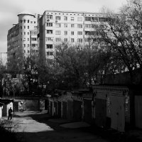 ч\\б серия " В лабиринте Калужских гаражей" :: Артём Евтюхов