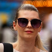 Летящей походкой ты вышла из мая :: Юрий. Шмаков Летящей походкой ты вышла из мая :: Юрий. Шмаков