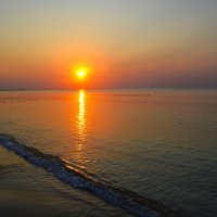 Феодосия. Восход солнца над Чёрным морем. :: Пётр Чернега