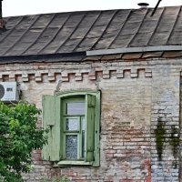 Старое окно... :: Николай Саржанов