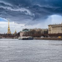 Тучи над городом встали, в воздухе пахнет грозой :: Евгений 