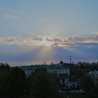 рассвет над городом :: Артём Евтюхов