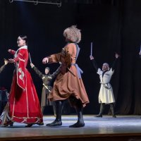 Кавказский танец :: Мариша Тим