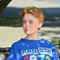 Смотрящая в даль. :: Михаил К Смотрящая в даль. :: Михаил К