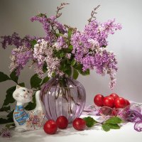 Весенний натюрморт с осенним котиком. :: Лилия * Весенний натюрморт с осенним котиком. :: Лилия *