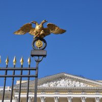 Двуглавый орёл - символ мощи Российской империи :: Татьяна Машошина Двуглавый орёл - символ мощи Российской империи :: Татьяна Машошина