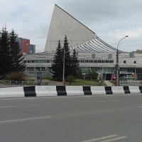 Новосибирск. Театр "Глобус" :: Лидия Бусурина