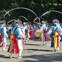 Пхунмуль - традиционный корейский народный танец. :: ИРЭН@ . Пхунмуль - традиционный корейский народный танец. :: ИРЭН@ .