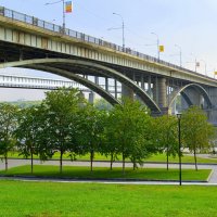 Мосты , соединяющие берега города :: Татьяна Лютаева