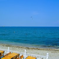 Феодосия. Чёрное море у пляжа "Камешки". :: Пётр Чернега