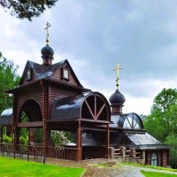 У святого источника,Савино-Сторожевский монастырь :: Анатолий Жарский