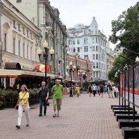 Летняя прогулка по Арбату. :: Татьяна Помогалова Летняя прогулка по Арбату. :: Татьяна Помогалова