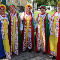 Бабушки певуньи :: Владимир иванов