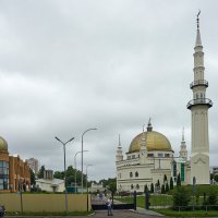 Набережные челны. Мечеть Нур Ихлас :: Олег Манаенков Набережные челны. Мечеть Нур Ихлас :: Олег Манаенков