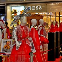 Красный модельный показ :: Anguss Grand
