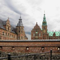 Замок Фредериксборг (Вид с S-образного моста) :: Александр Ильчевский 