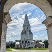 Церковь Вознесения Господня в Коломенском :: <<< Наташа >>>