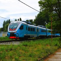 Феодосия. Дизель-поезд (рельсовый автобус) РА 3 «Орлан» на железной дороге города. :: Пётр Чернега Феодосия. Дизель-поезд (рельсовый автобус) РА 3 «Орлан» на железной дороге города. :: Пётр Чернега