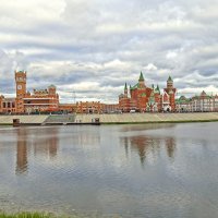 Набережная Брюгге в стиле фламандской архитектурыю .