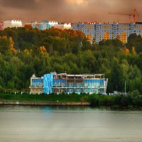 Та сторона.