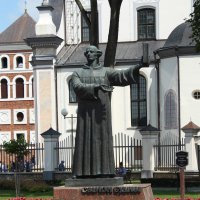 Памятник Симону Будному :: Любовь ***