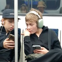 ,,сидели два медведя ...,,