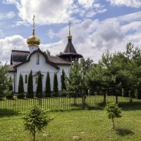 Храм у дороги
