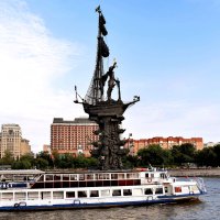 Уплывает лето, не остановить.
