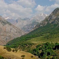 ДОЛИНА ПСКЕМА. :: Виктор Осипчук