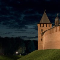 Ночь у стен Новгородского детинца.