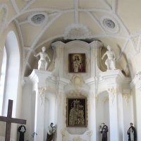 Интерьер католического костела