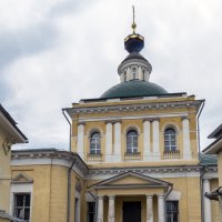 Оставил велосипед у коновязи под охраной небесных сил и полез на колокольню