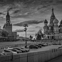 "Васильевский спуск. Красная площадь. Столичные зарисовки"©