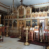 в храме
