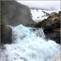 Камчатка. Горный массив Вачкажец. Водопад Тахколоч